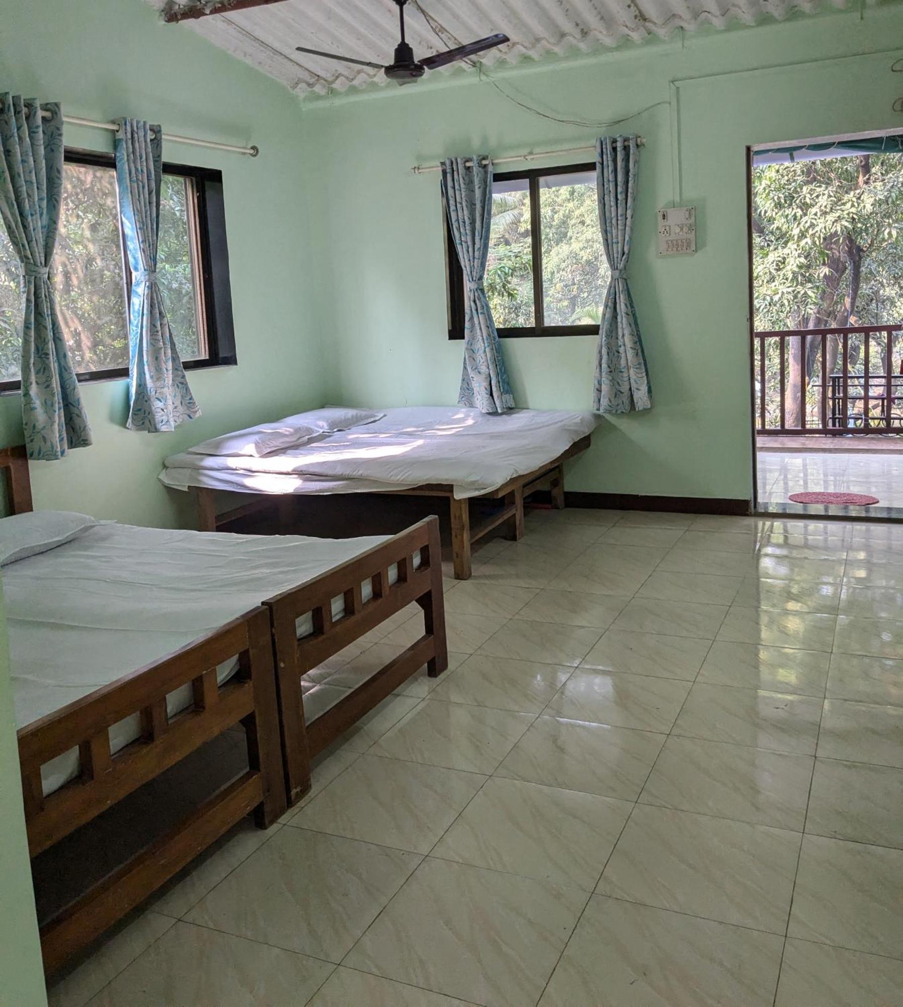 Shree Holidays Alībāg Exterior foto